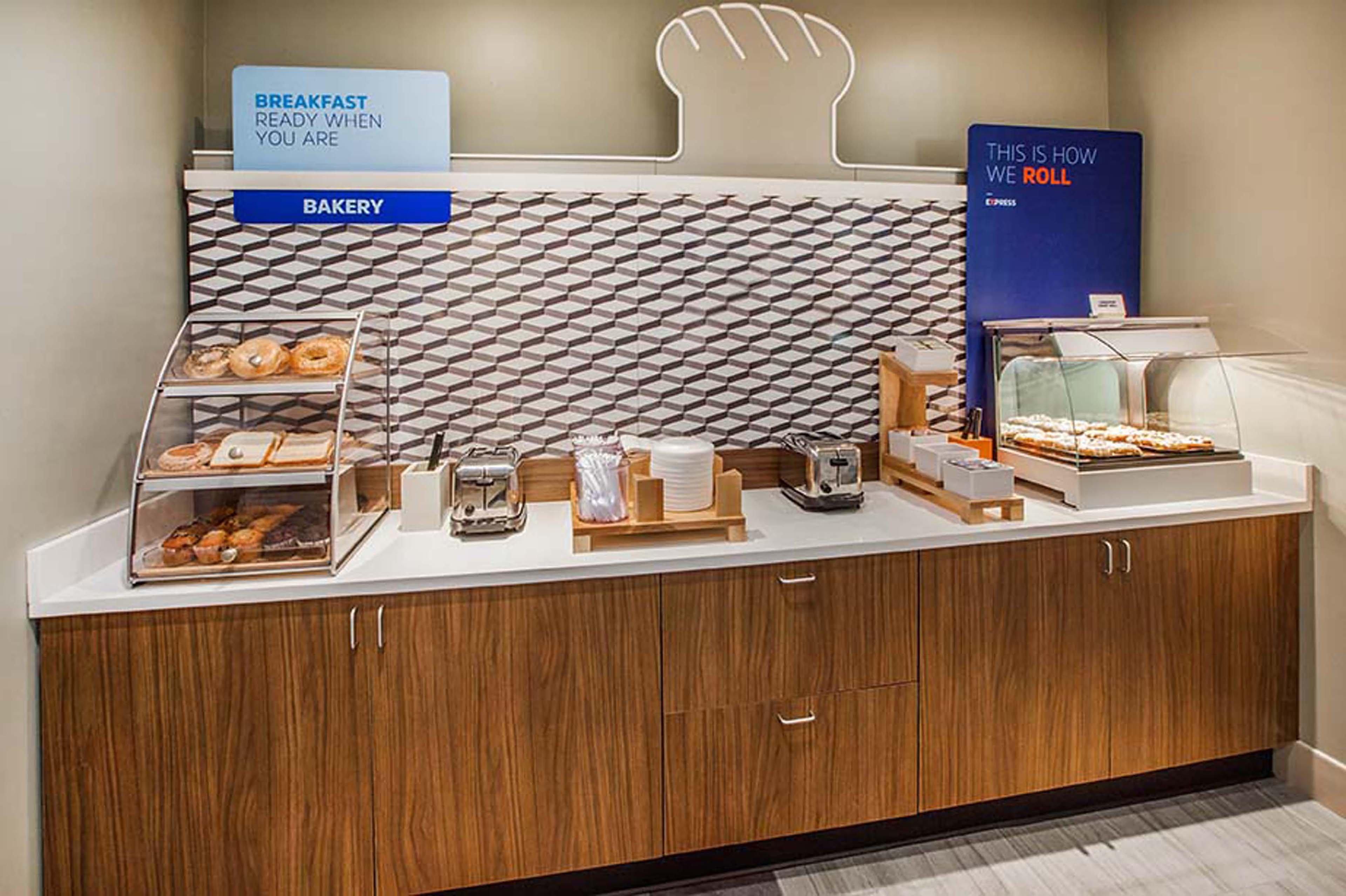 Holiday Inn Express Hotel & Suites Boston - Marlboro By Ihg Гудзон Екстер'єр фото